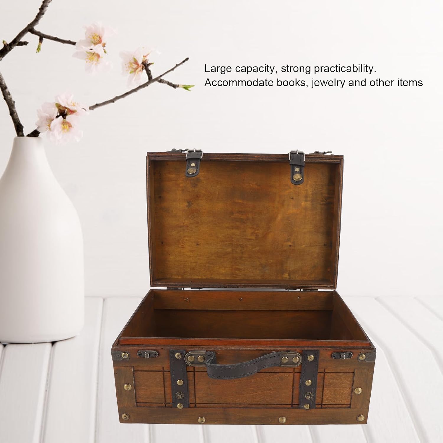 Large Vintage Lockable Wooden Pirate Treasure Chest Storage Box